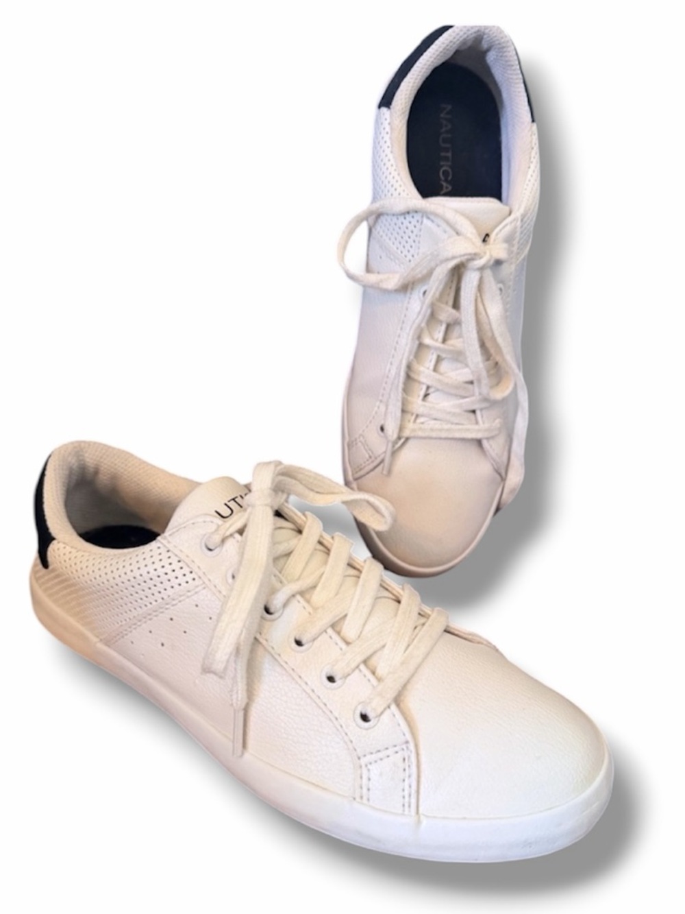 Nautica “ Esmae “ white leather tennis shoes size 99